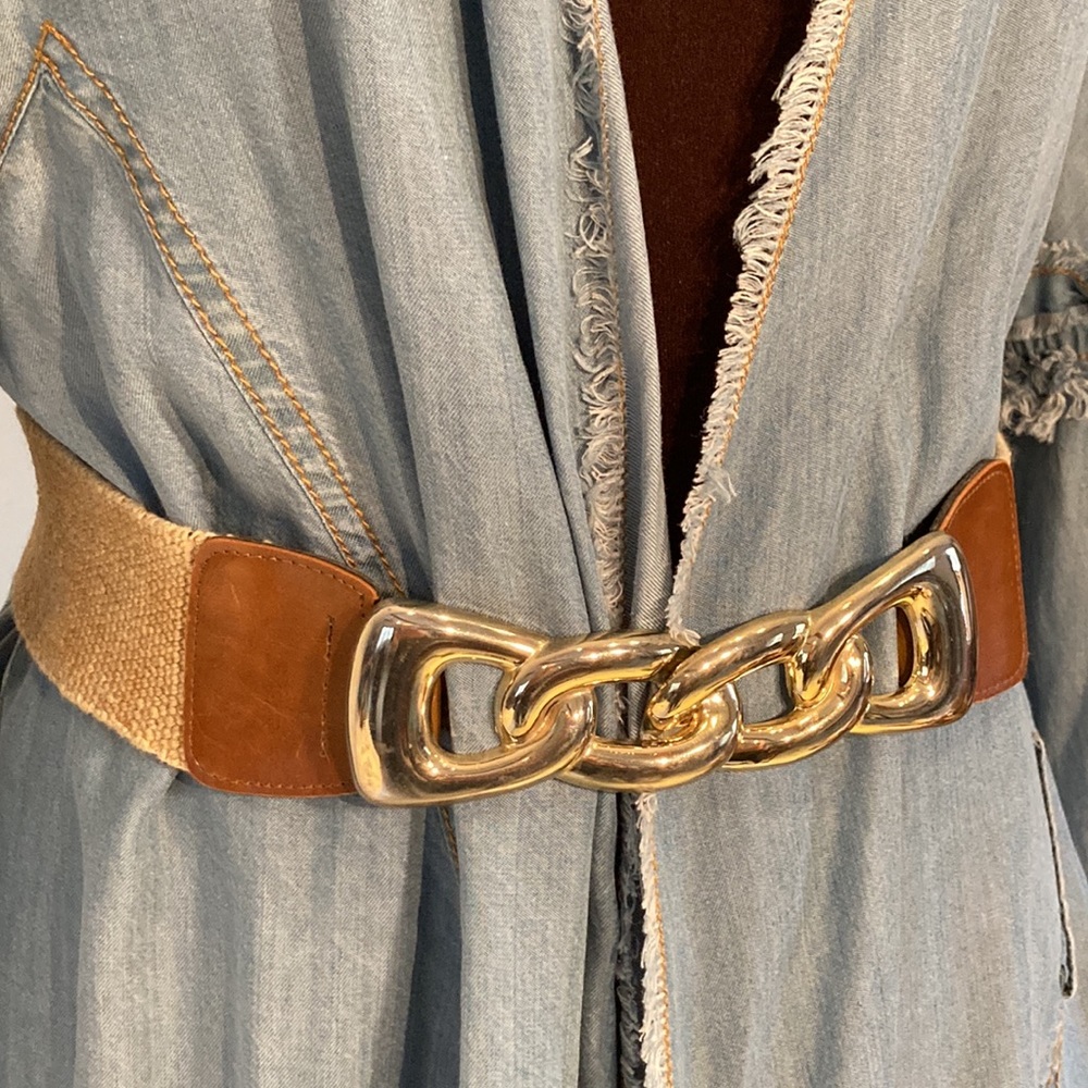 Vintage stretch belt with large gold chain link buckle - Picture 3 of 12